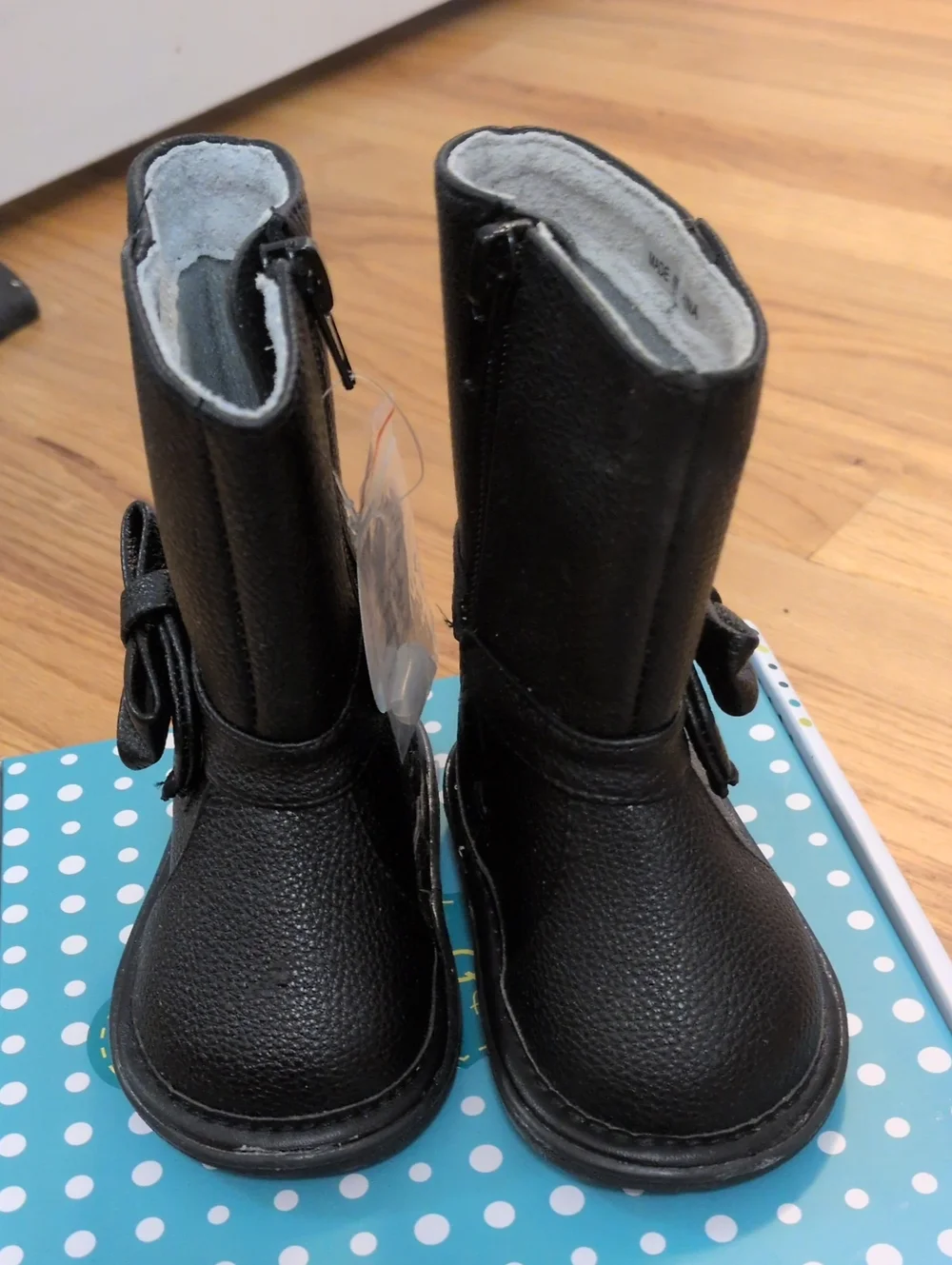 Wee Squeak Bow Boots